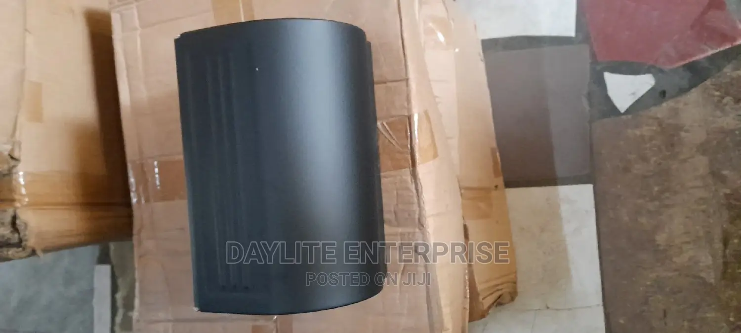Black and Gold Bathroom Accessories