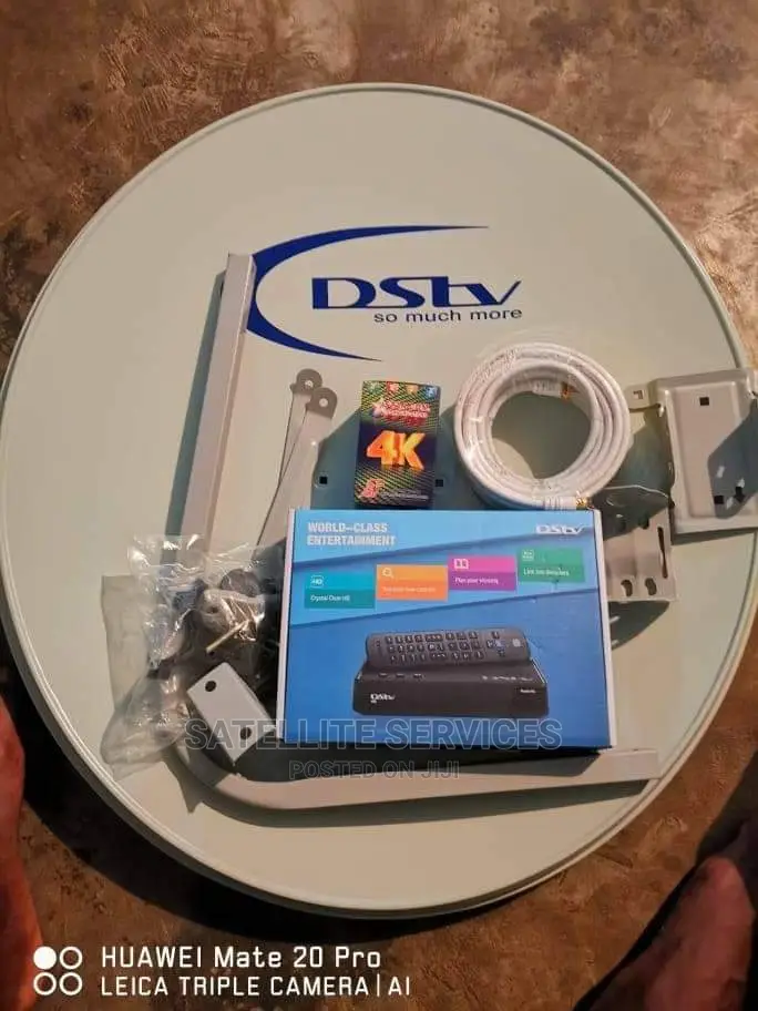 DSTV Decoder Set