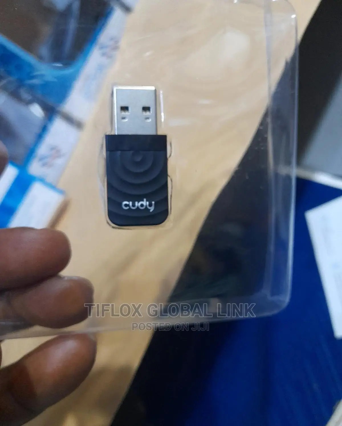 AC 1300 Wireless Dual Band USB Adaptor