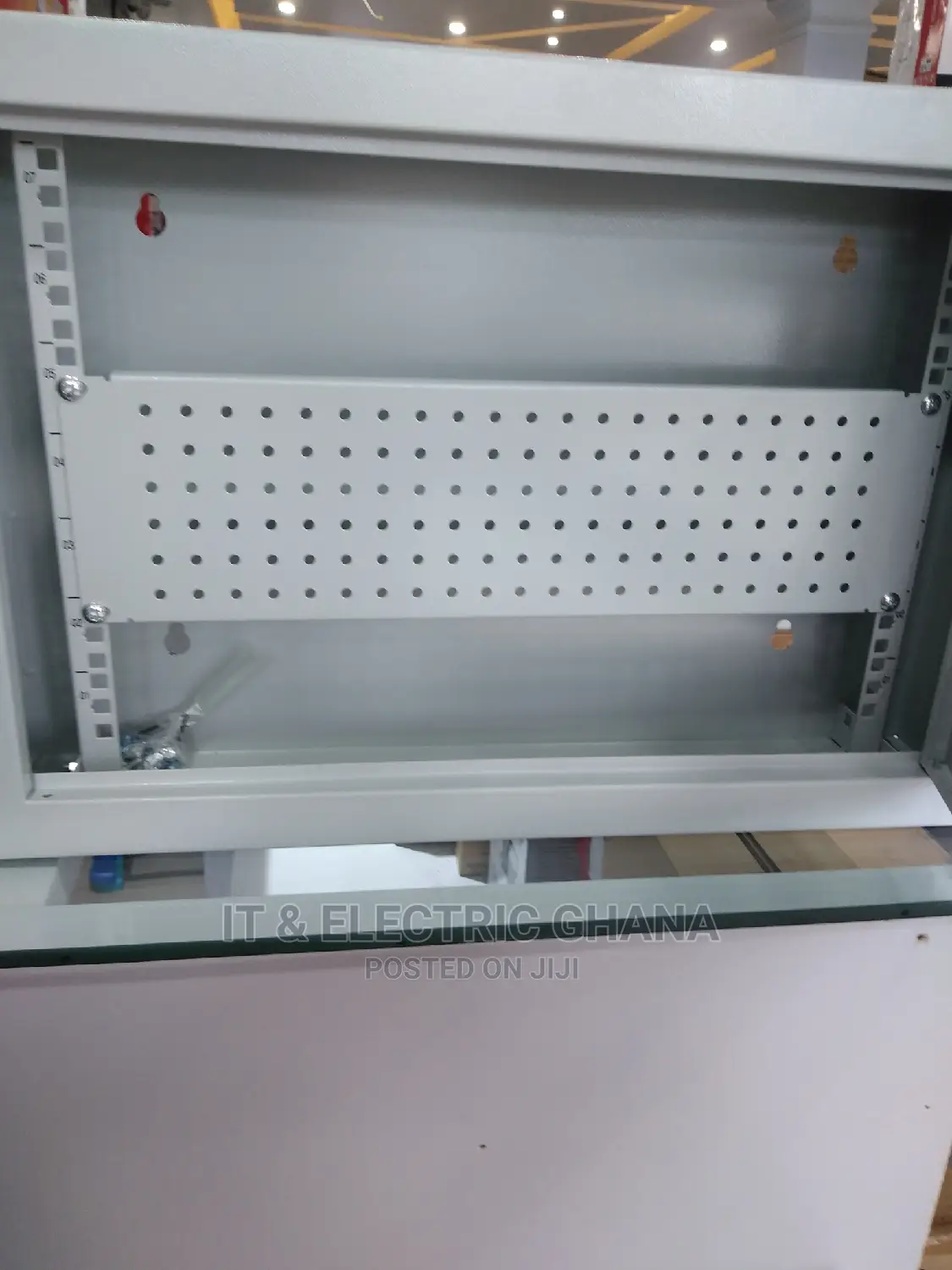 2u Network Cabinet