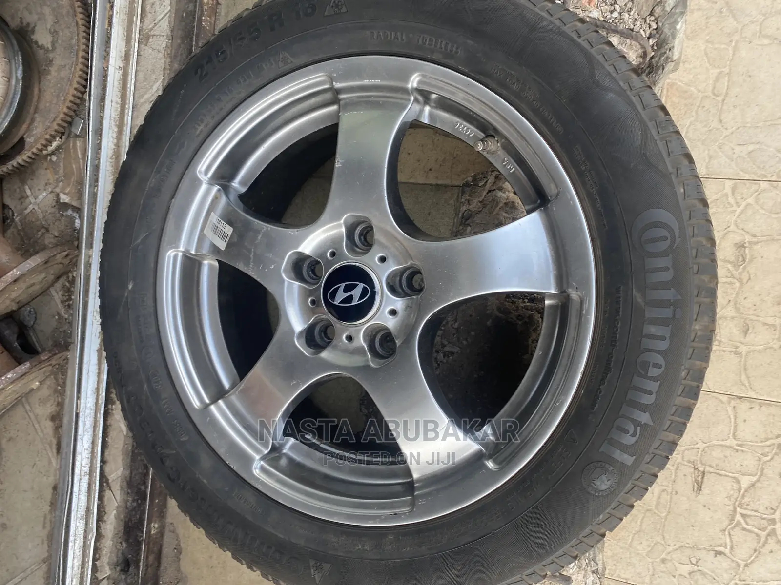 Hondia 16 Inches