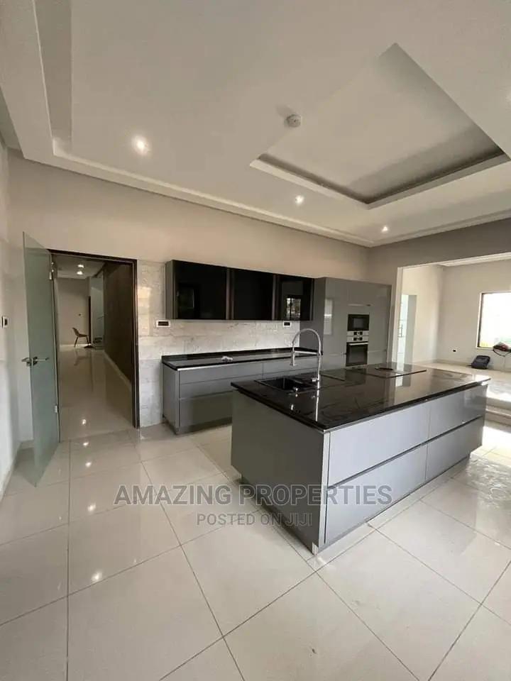 5bdrm House in for Sale 5 Bedroom for Sale