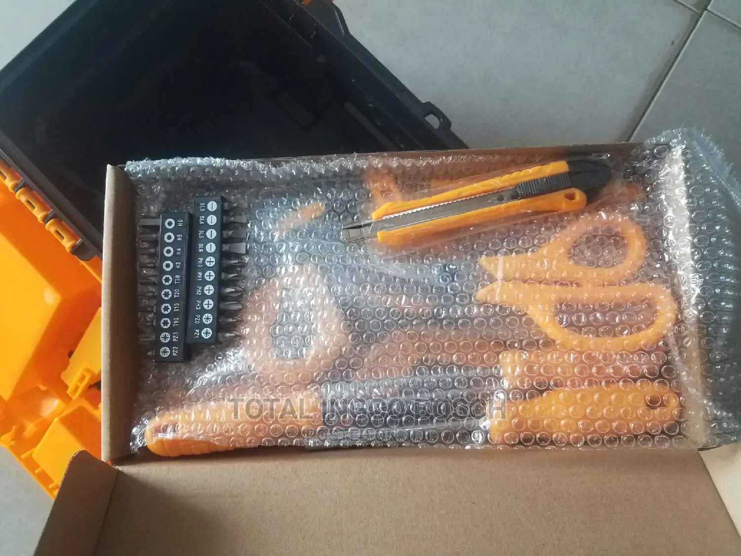 Ingco 32pcs Handtool Set