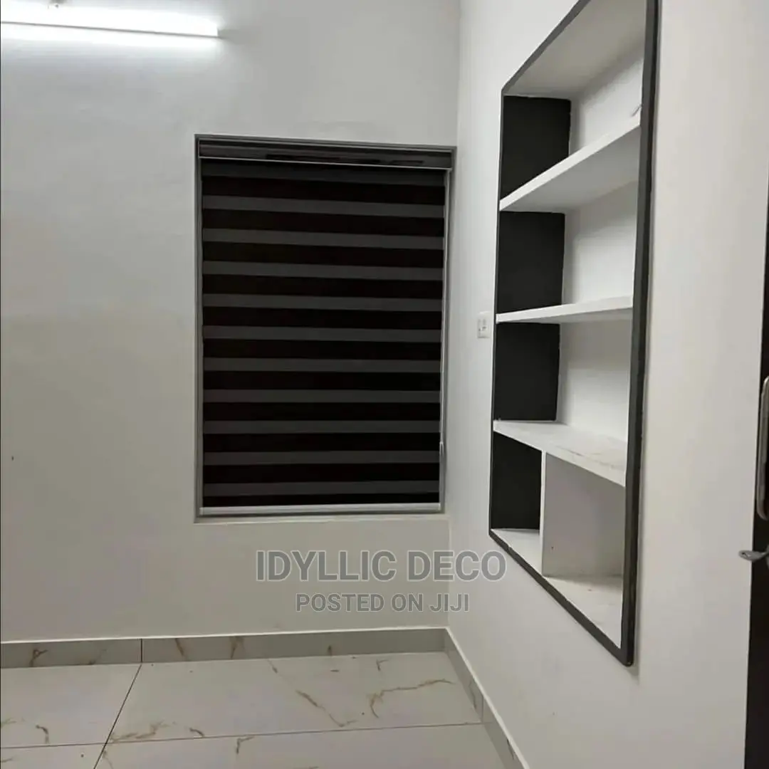 Serviceable Window Blinds Curtains