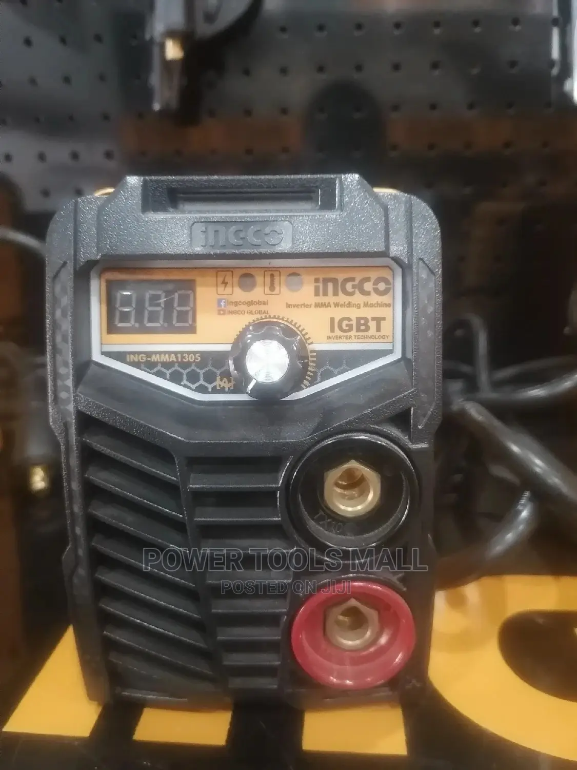 INGCO 130A Welding Machine