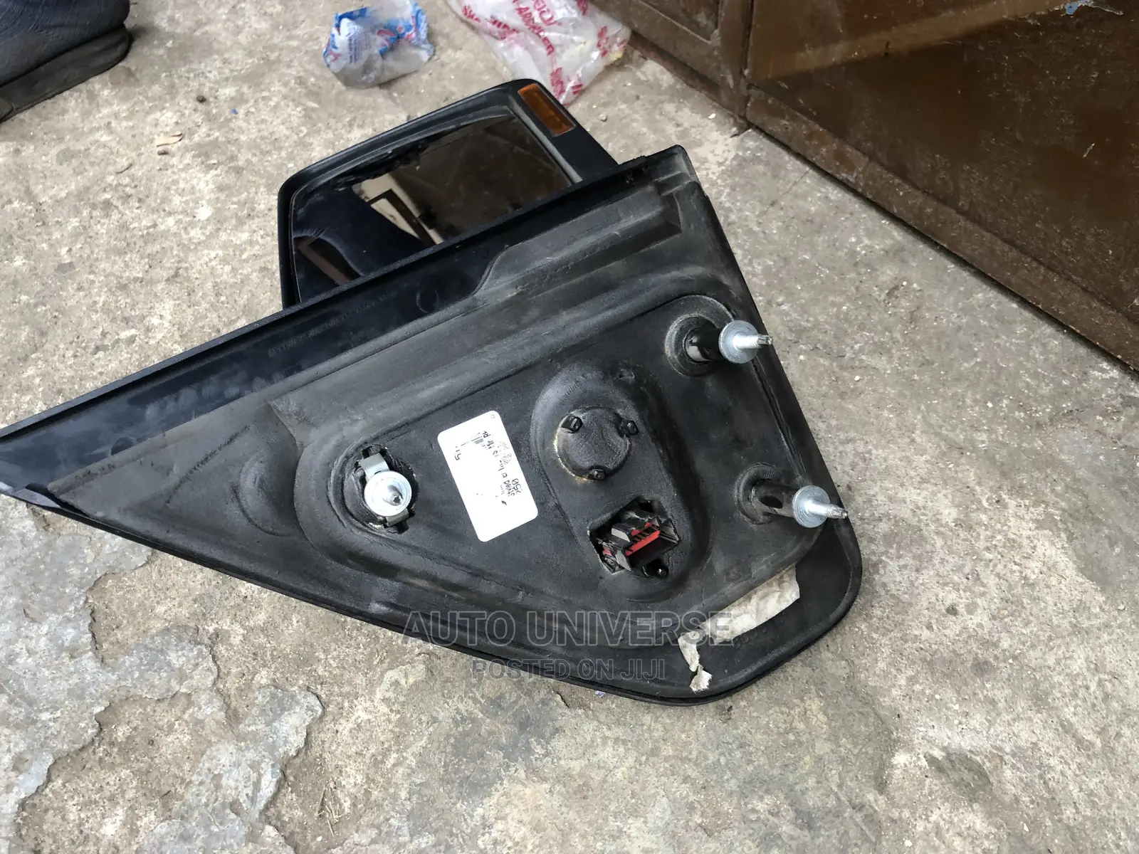Ford F-150 2006 Side Mirror With Light Available
