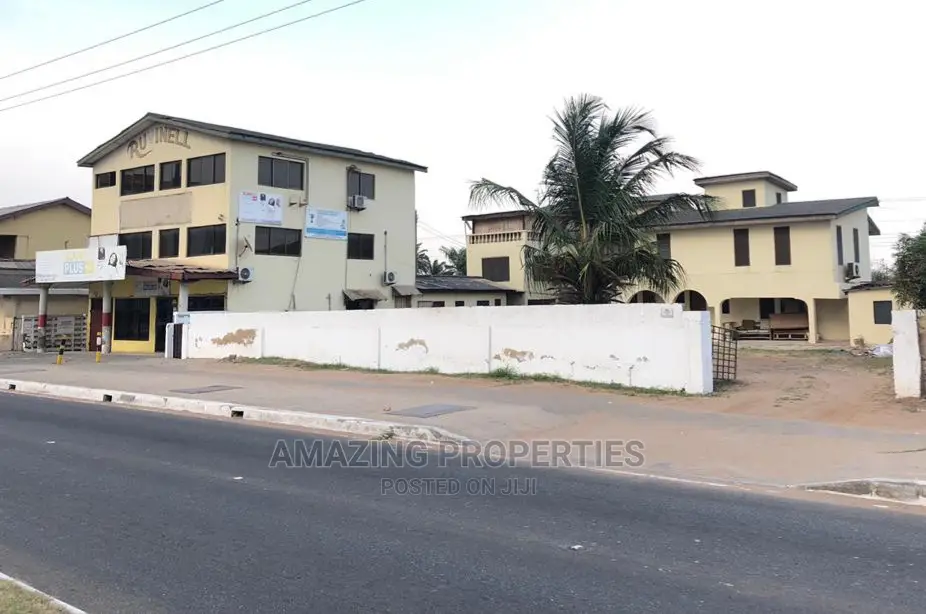 Commercial Property for Sale at La Trade Fair