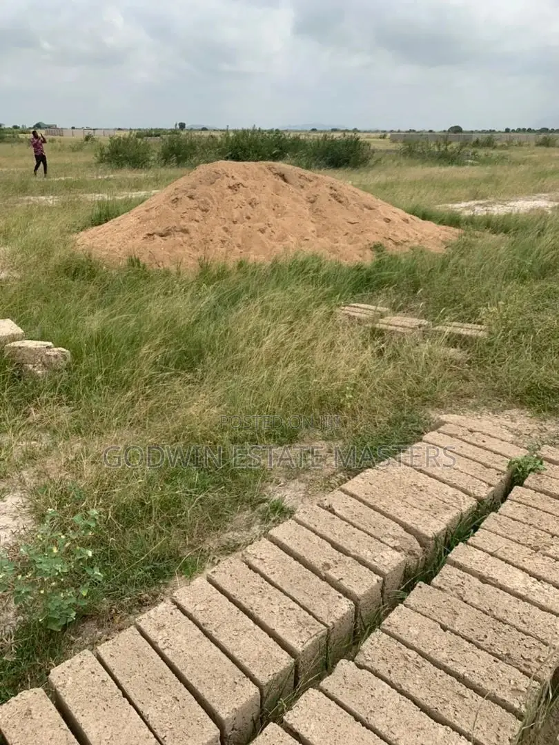 Plot for Sale by Estate Masters Ltd.