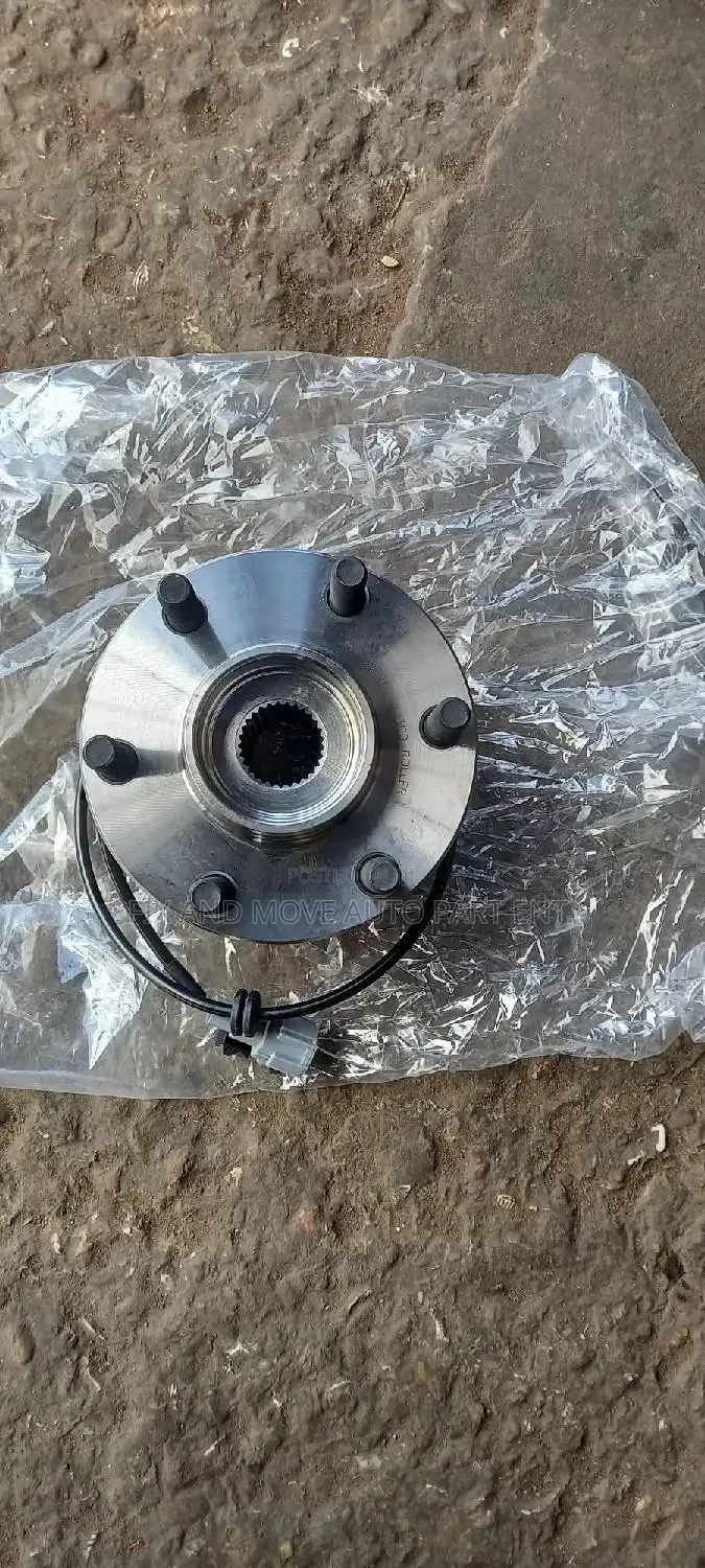 Nissan Navara/ Pathfinder 2005-2014 Brand New WHEEL HUB Pair