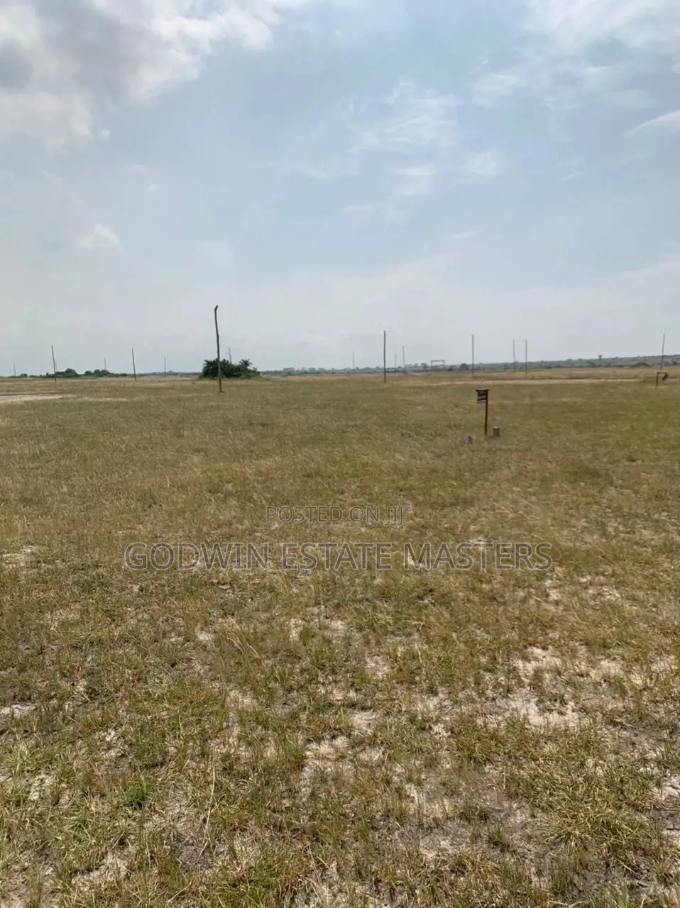 Flat Land for Sale by Estate Masters Ltd.