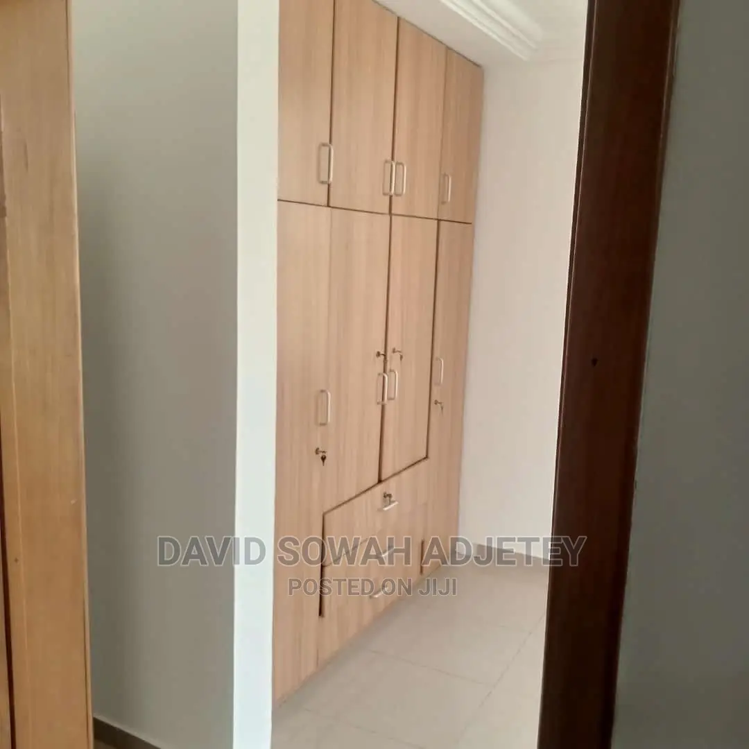 2bdrm Apartment in Tseaddo, Teshie for Rent
