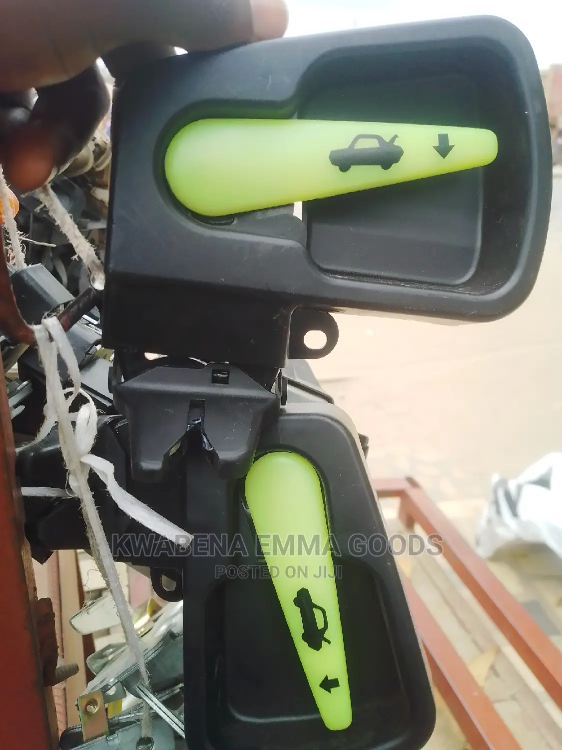 Toyota Corolla, Yaris and Camry Boot Locker 2000 to 2018