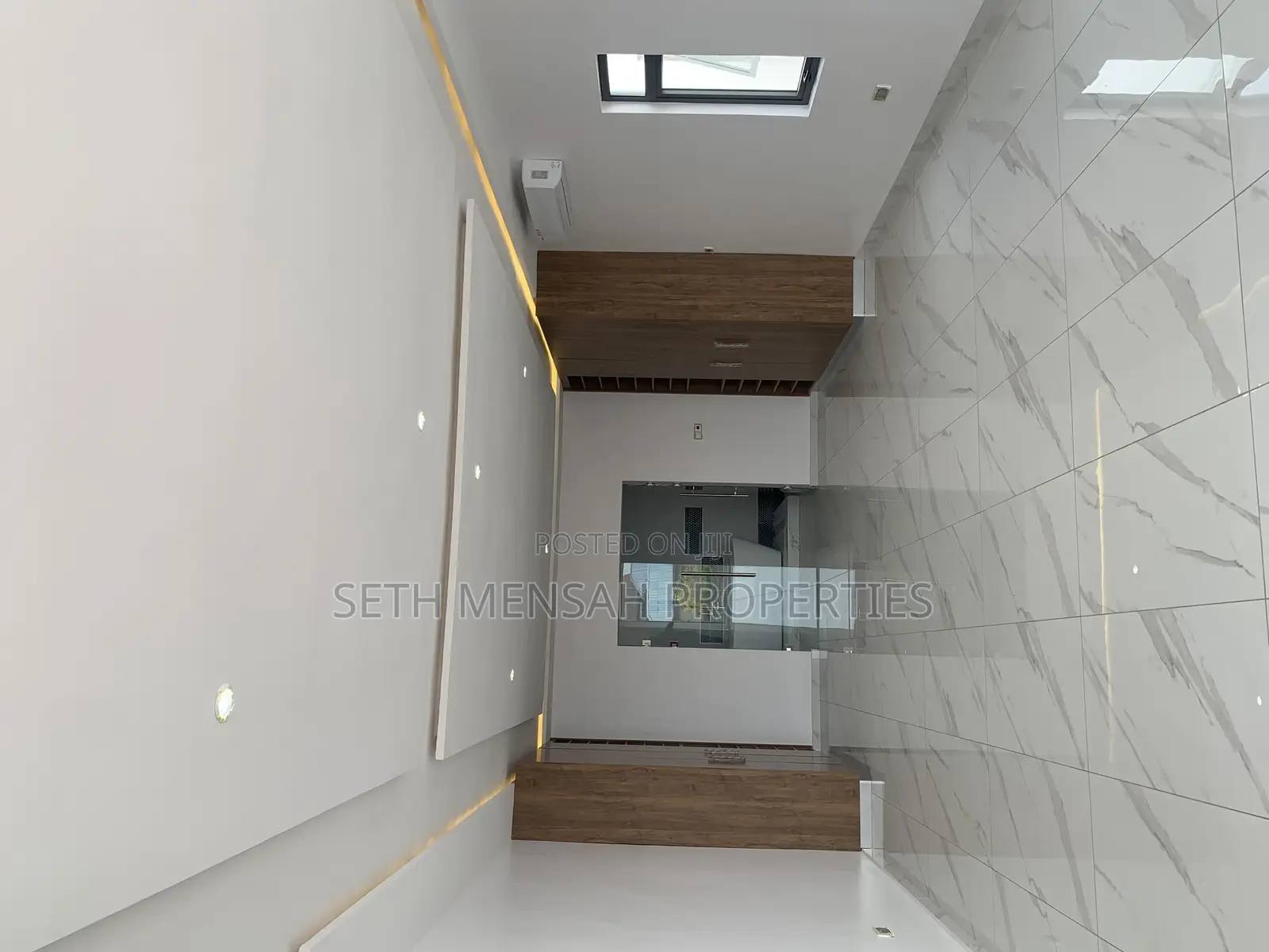 4bdrm House in 4 Bedroom House For, East Legon for Sale