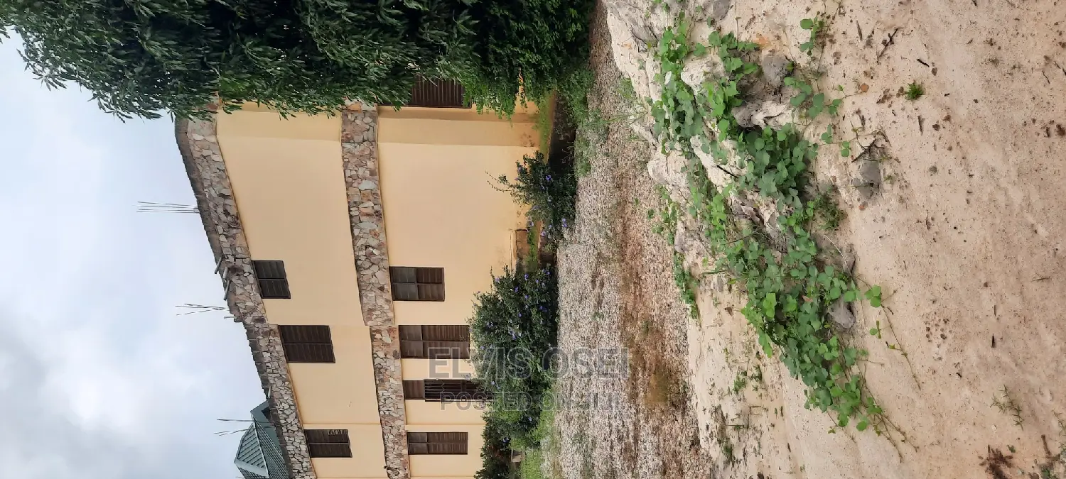 8bedrooms 4 Apartment for Rent