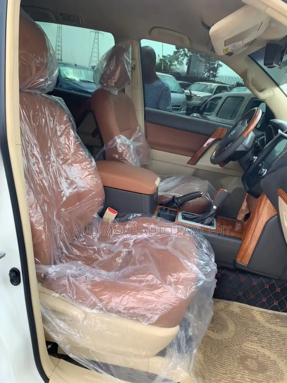 Leather Upholstery for Land Cruiser Seats/Floor/Door Card