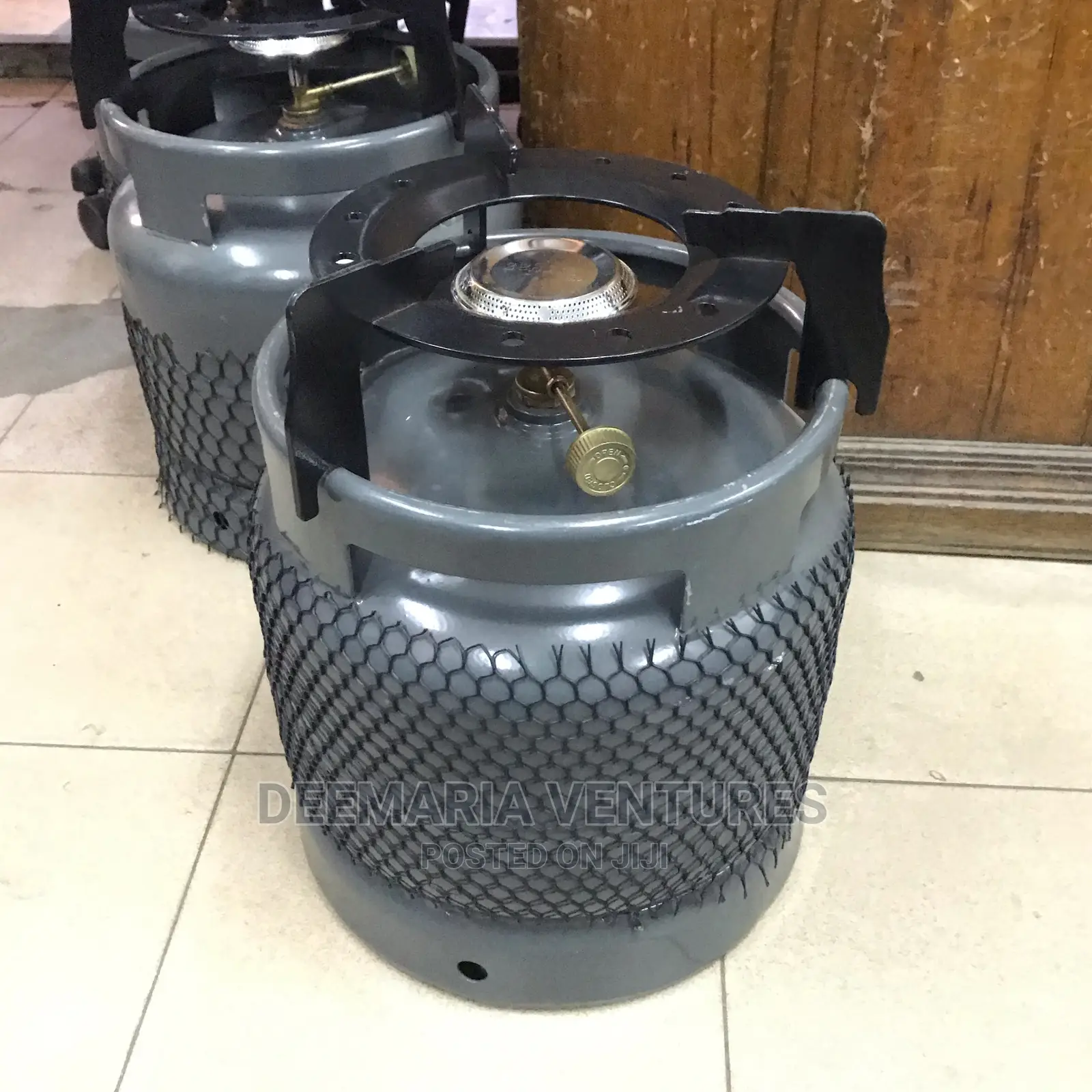 Brand New 6kg Gas Cylinder With Strong Black Clamp for Sale