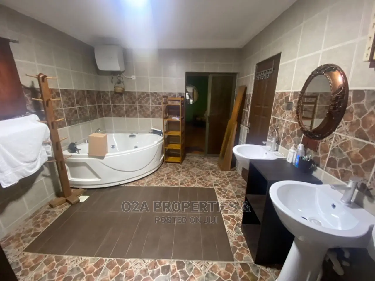 4bdrm House in Junction Mall Area for Sale