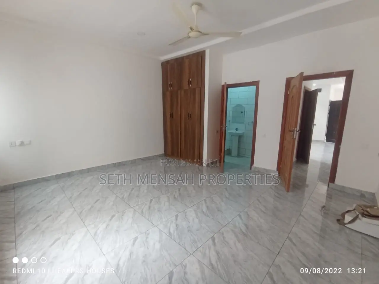 4bdrm House in 4 Bedroom House for for Sale