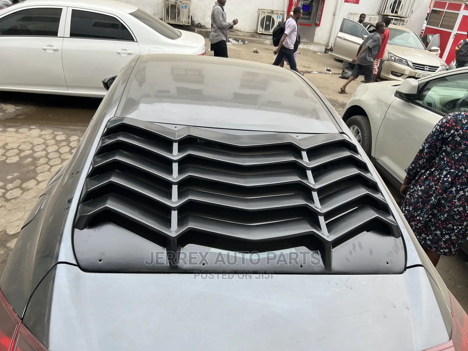 Honda Civic (2016-2020)Windshield