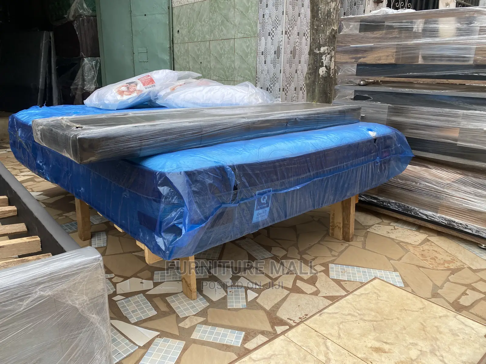 60/80 Beauty Rest Queen-Size Mattress14”. Free Delivery