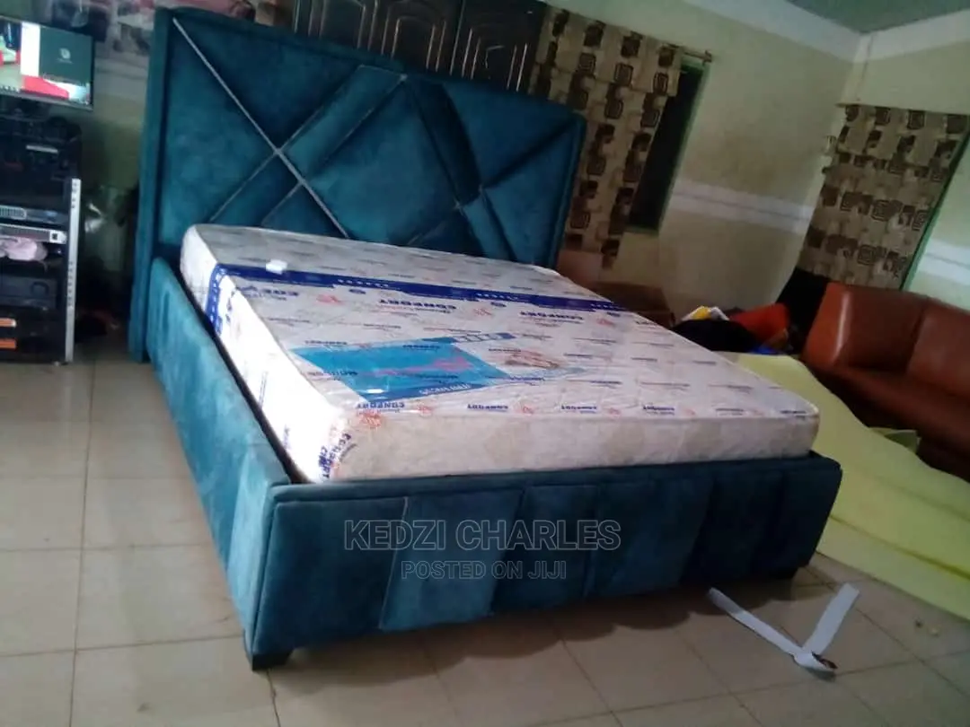 King Size Bed With Mattress