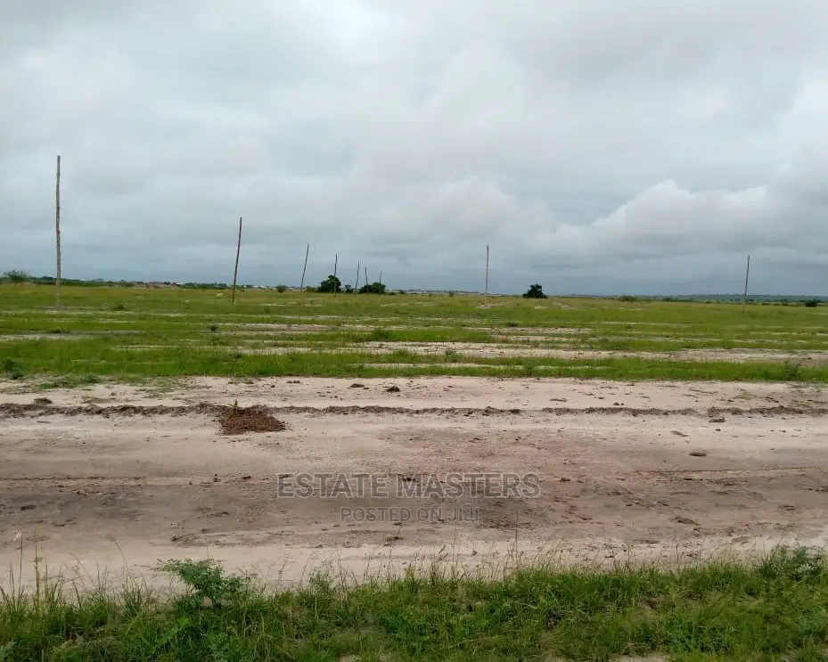 Well Documented Estate Lands for Sale
