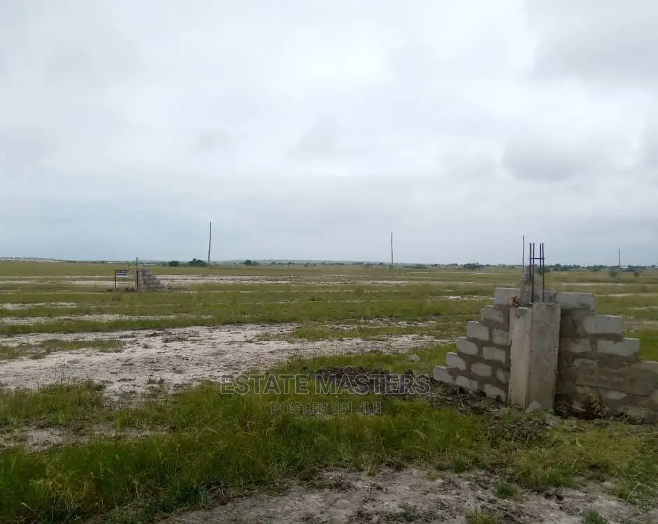 Well Documented Estate Lands for Sale