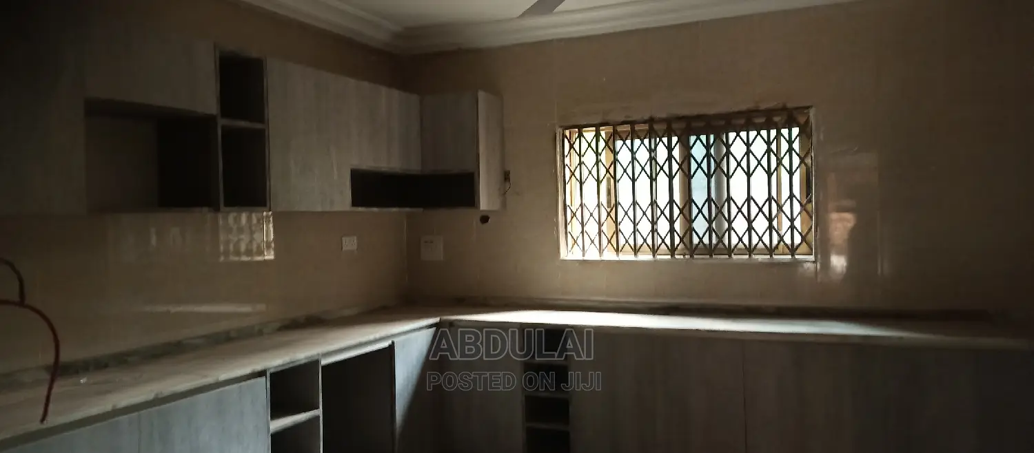 2bdrm Apartment in Haatso Rebbit for Rent