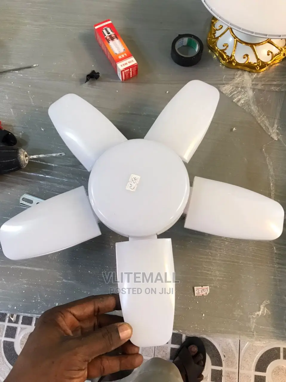 Zj 5 Blade Led Bulb