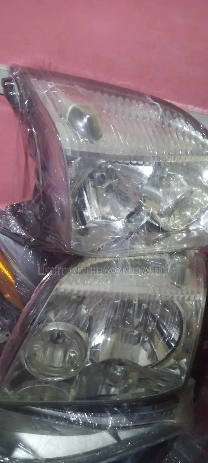 Nissan X-Trail Headlights