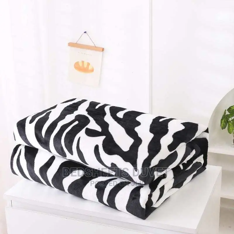 Soft Throw Blankets