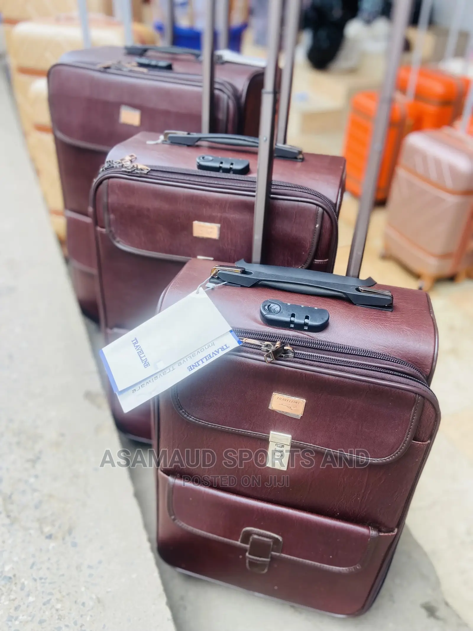 Set of Leather Travelling Bags at Cool Price