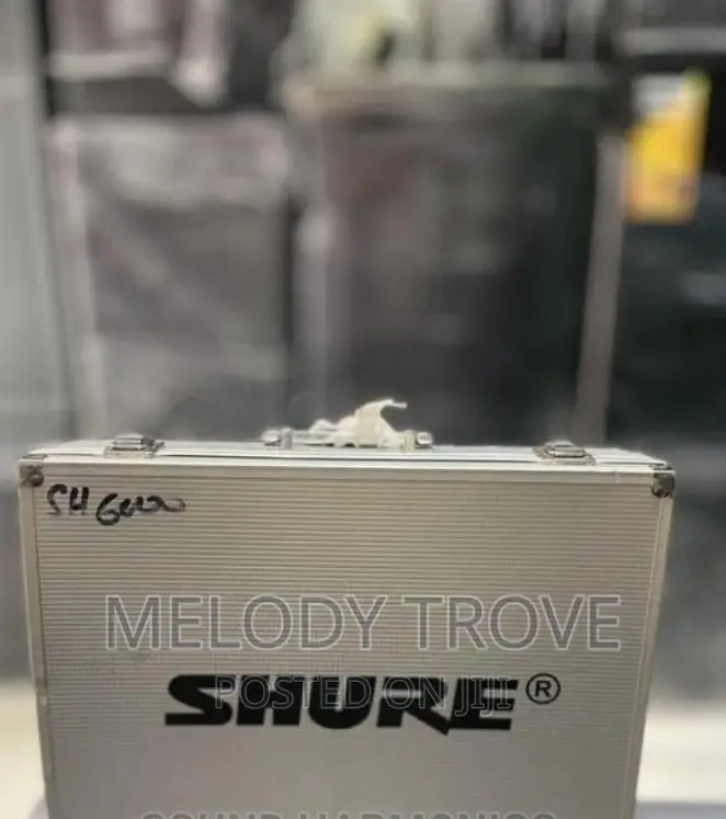Shure Briefcase Wireless Microphone