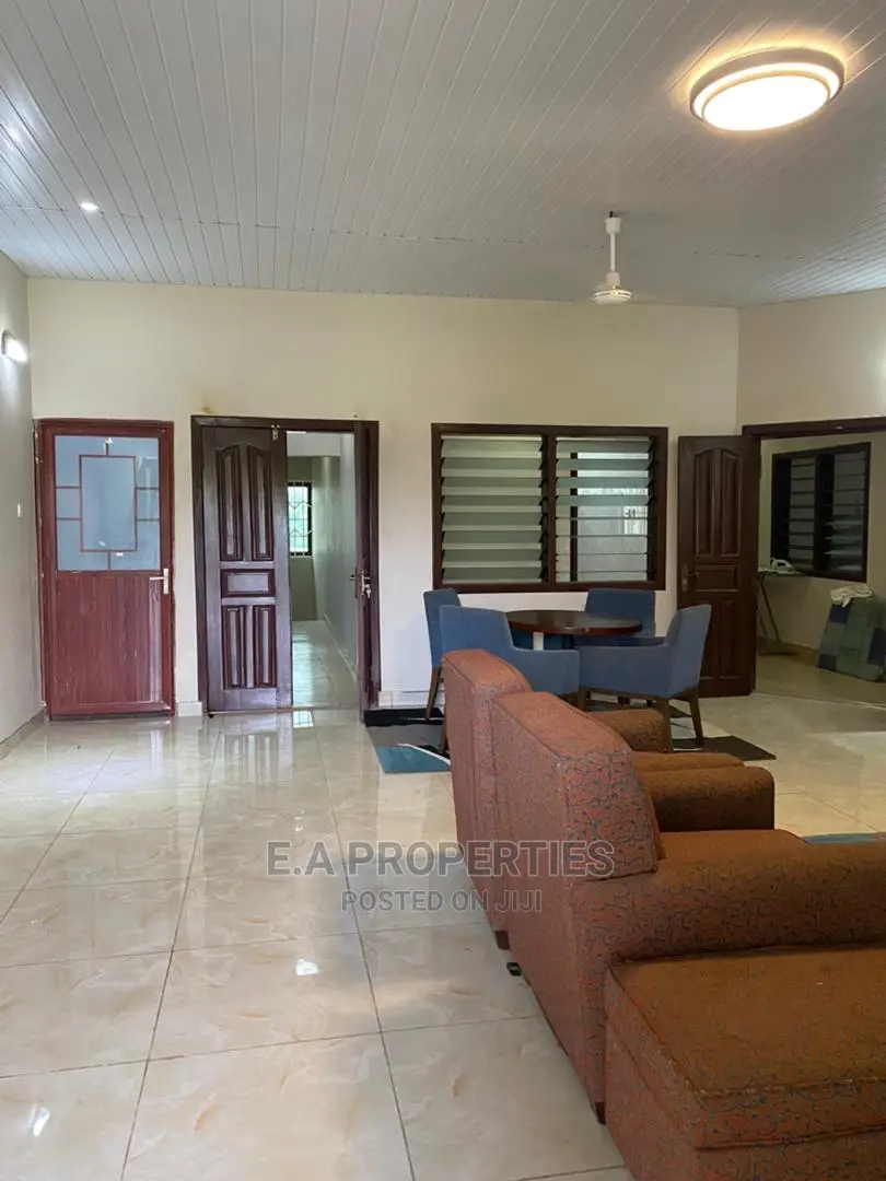 Furnished 3bdrm Apartment in E A Propertis, Valley View Area for rent