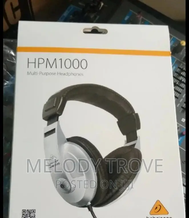 Behringer HPM 1000
