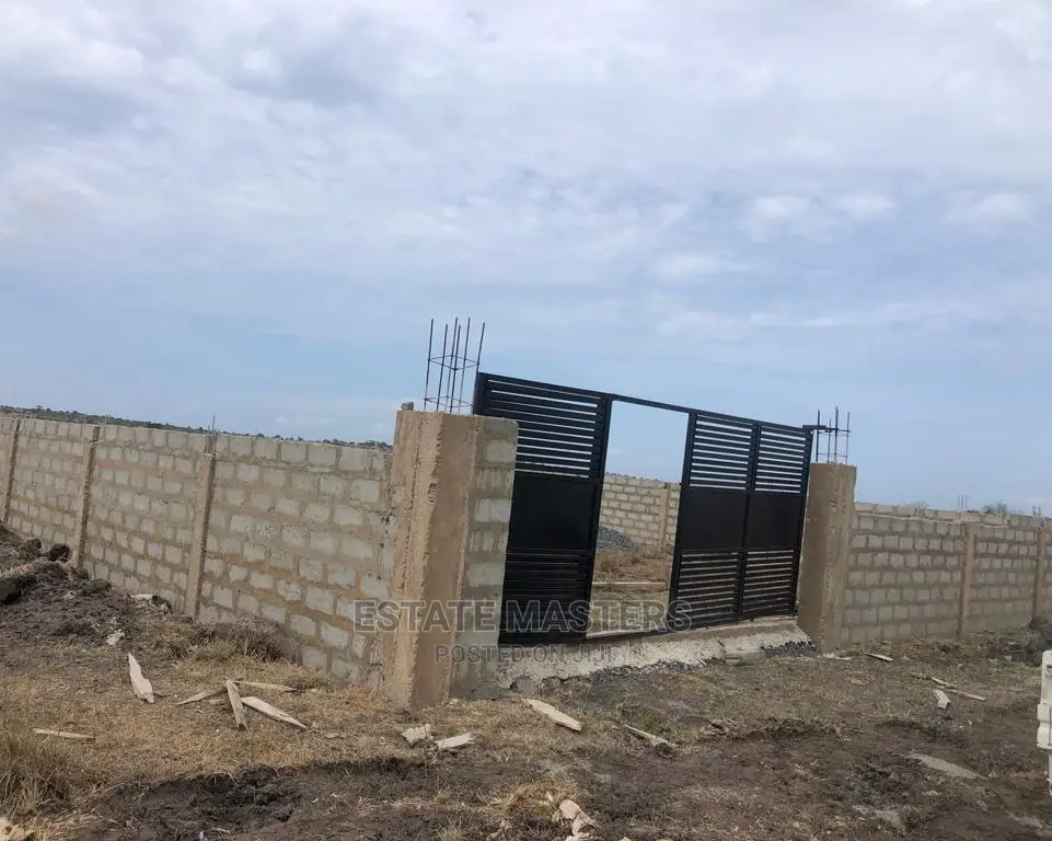 Lavish Lands Within a Gated Community.