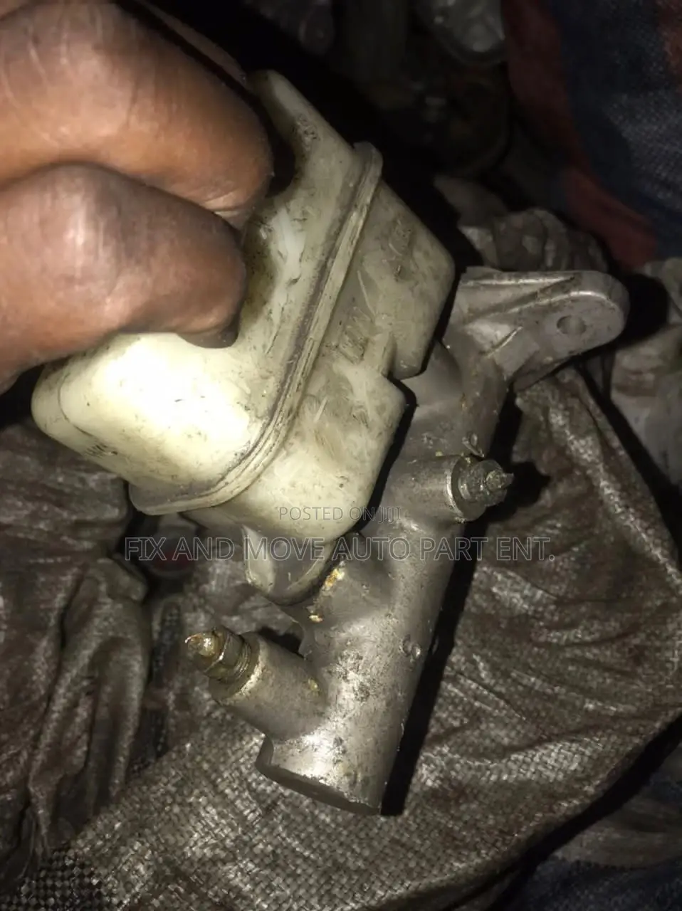 Home Used BRAKE PORT/MASTER CYLINDER Available for All Cars