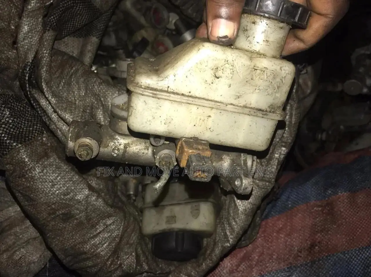 Home Used BRAKE PORT/MASTER CYLINDER Available for All Cars