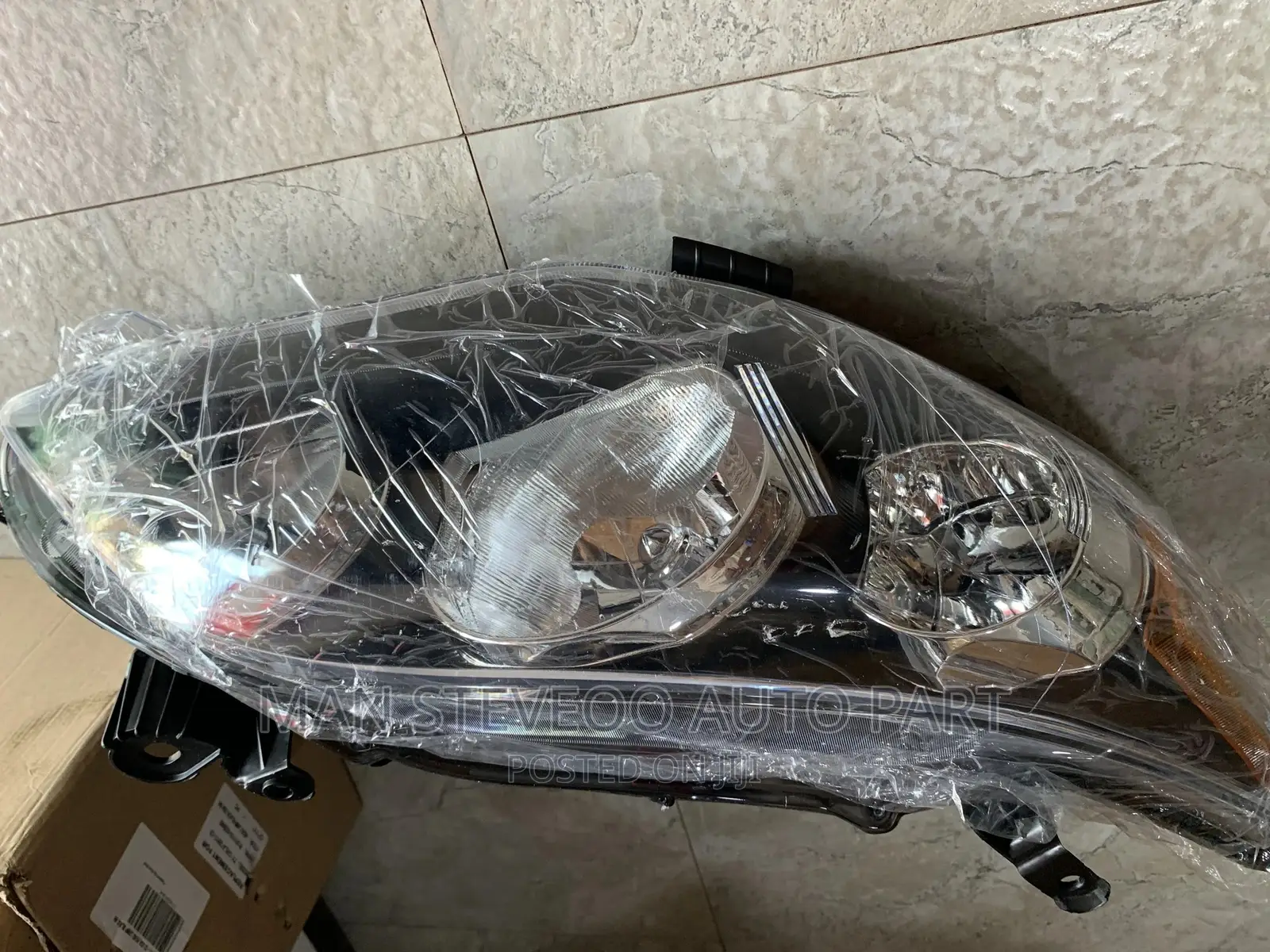Toyota Corolla Headlights 2011-13 Black (Pair)