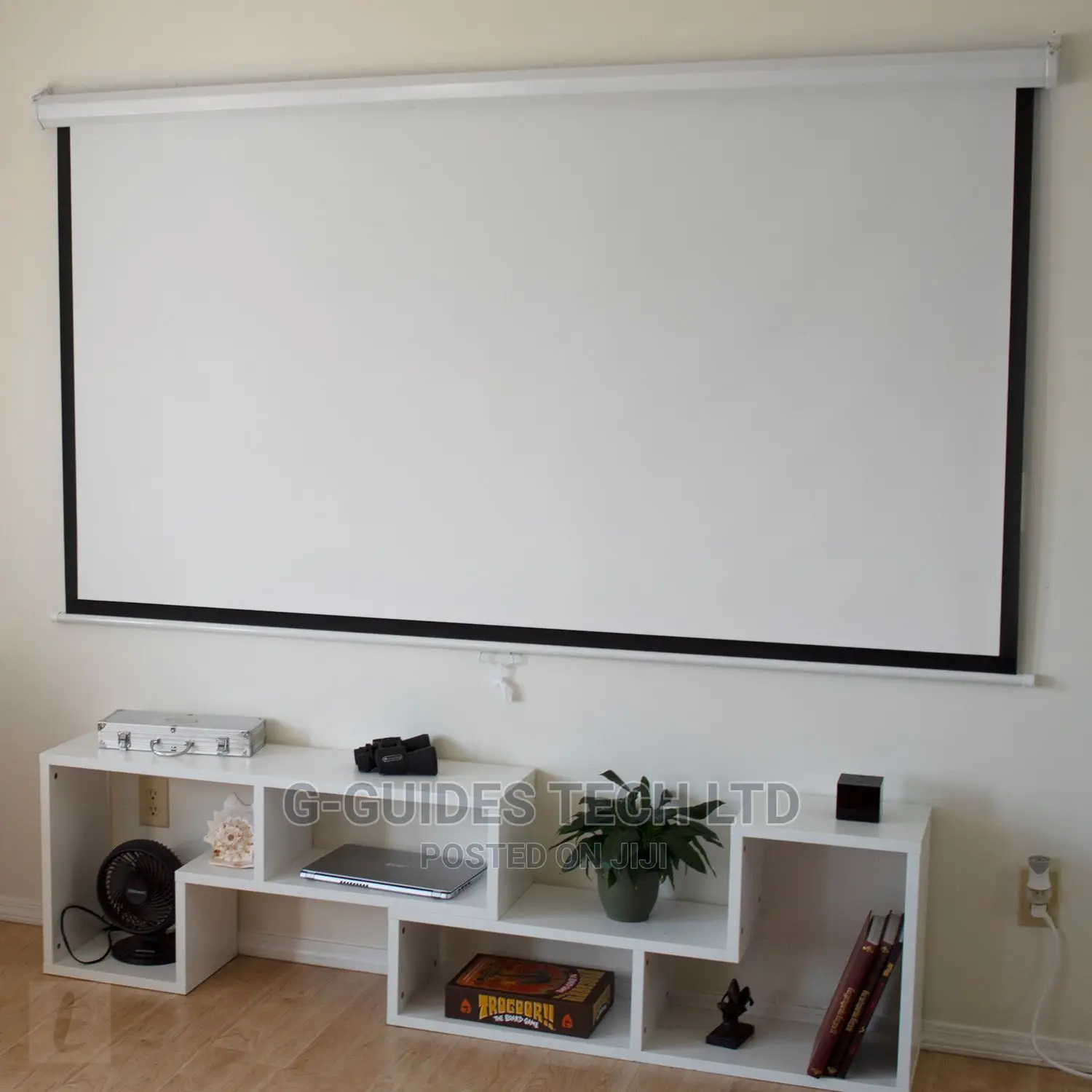 243cm X 243cm Manual Projector Screen