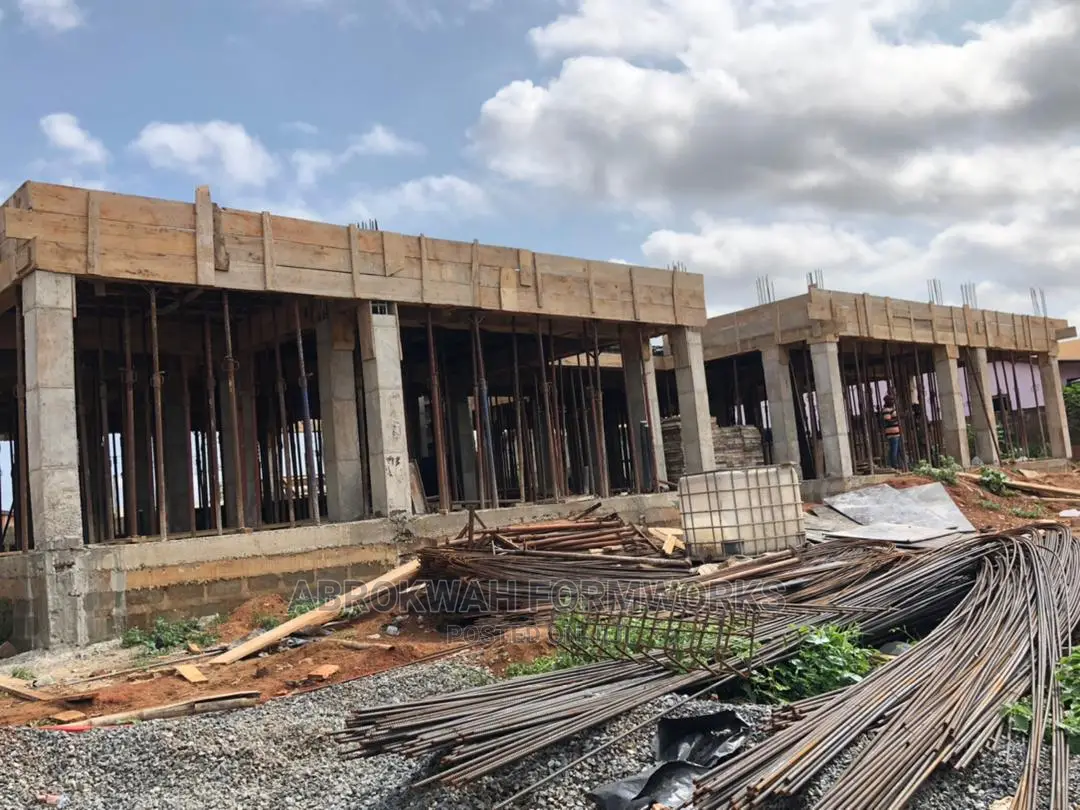 Slabs/Decking/Metals/Wood/Props/Plywood/Scaffold/Accra/Ghana
