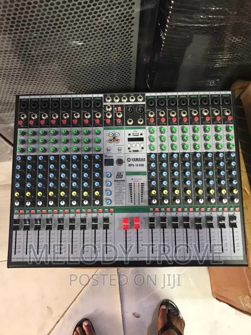Yamaha MPX-16 Usb Raw Mixer Console