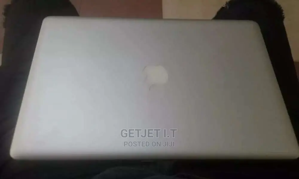 I7 Macbook Pro 15 Inches 500 GB HDD Core I7 4 GB RAM For Sale