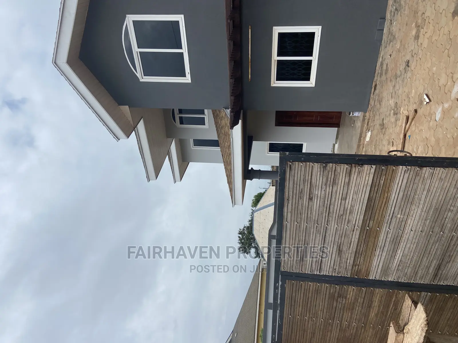 3bdrm House in Tseaddo, Teshie for Rent