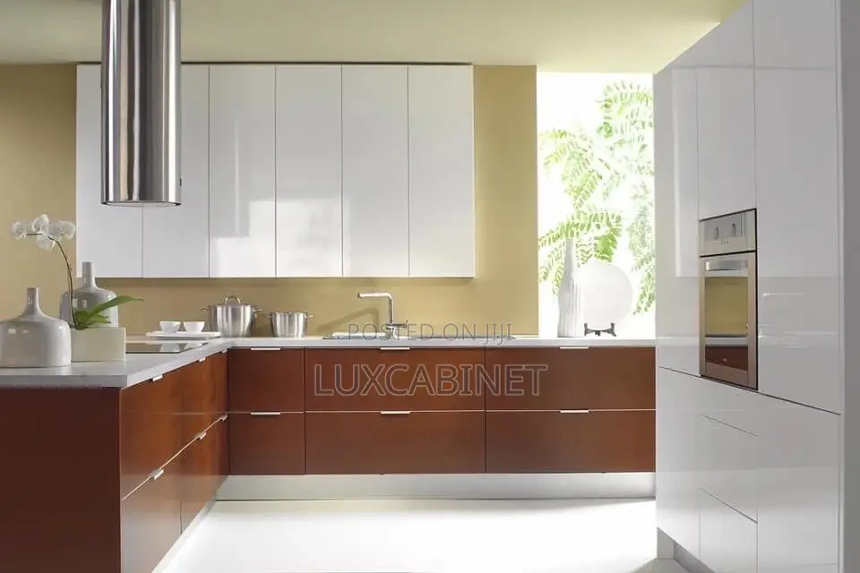 Customize Kitchen Cabinets