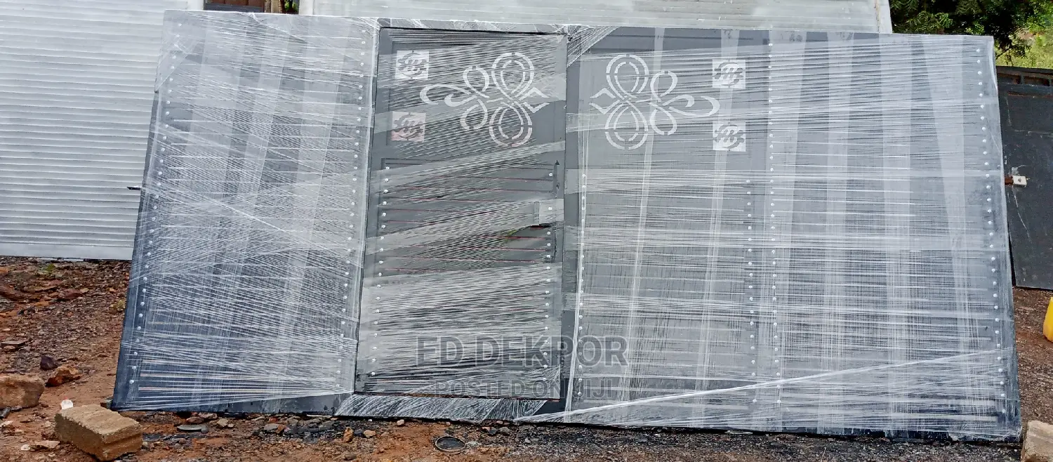 Sliver Design Gate