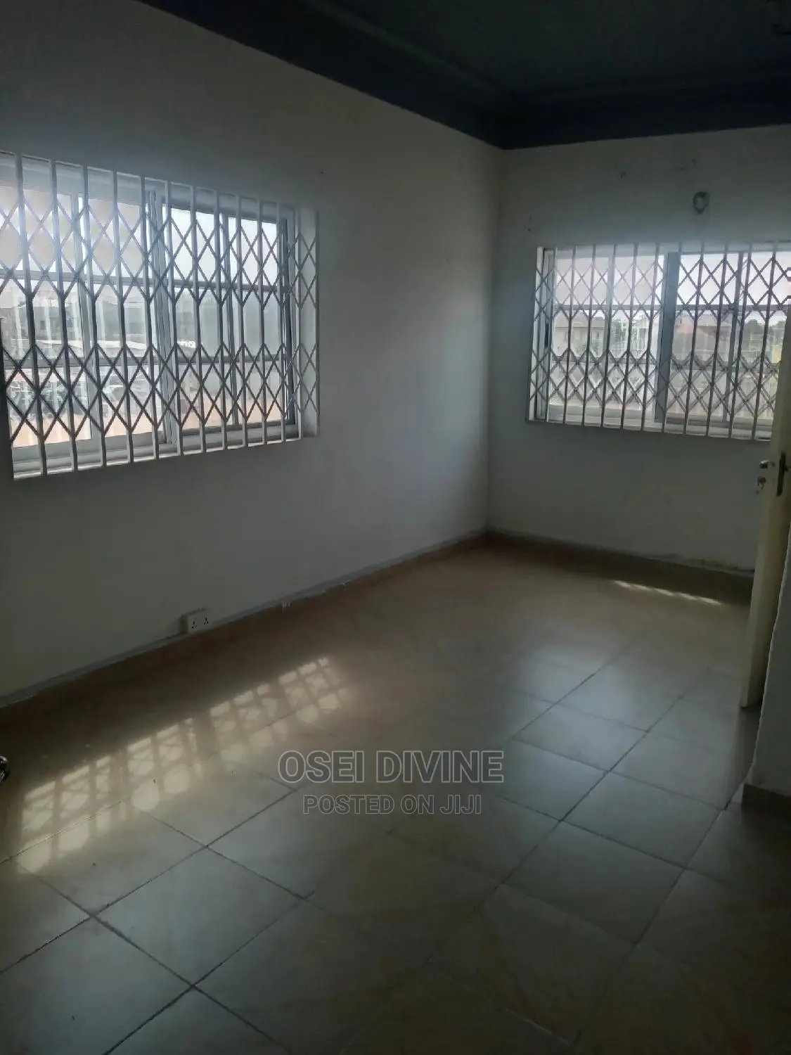 Awesome 2-Bedrooms Apartment Dansoman