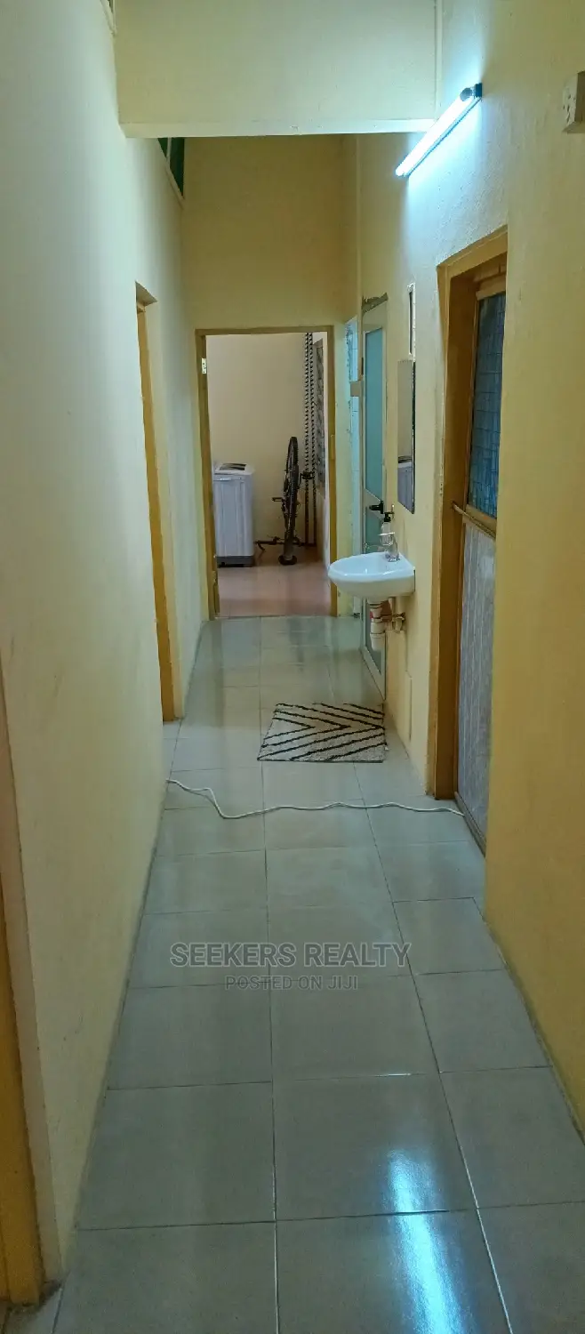 3bdrm Apartment in Seekers Realty, Nyaniba Estate for rent