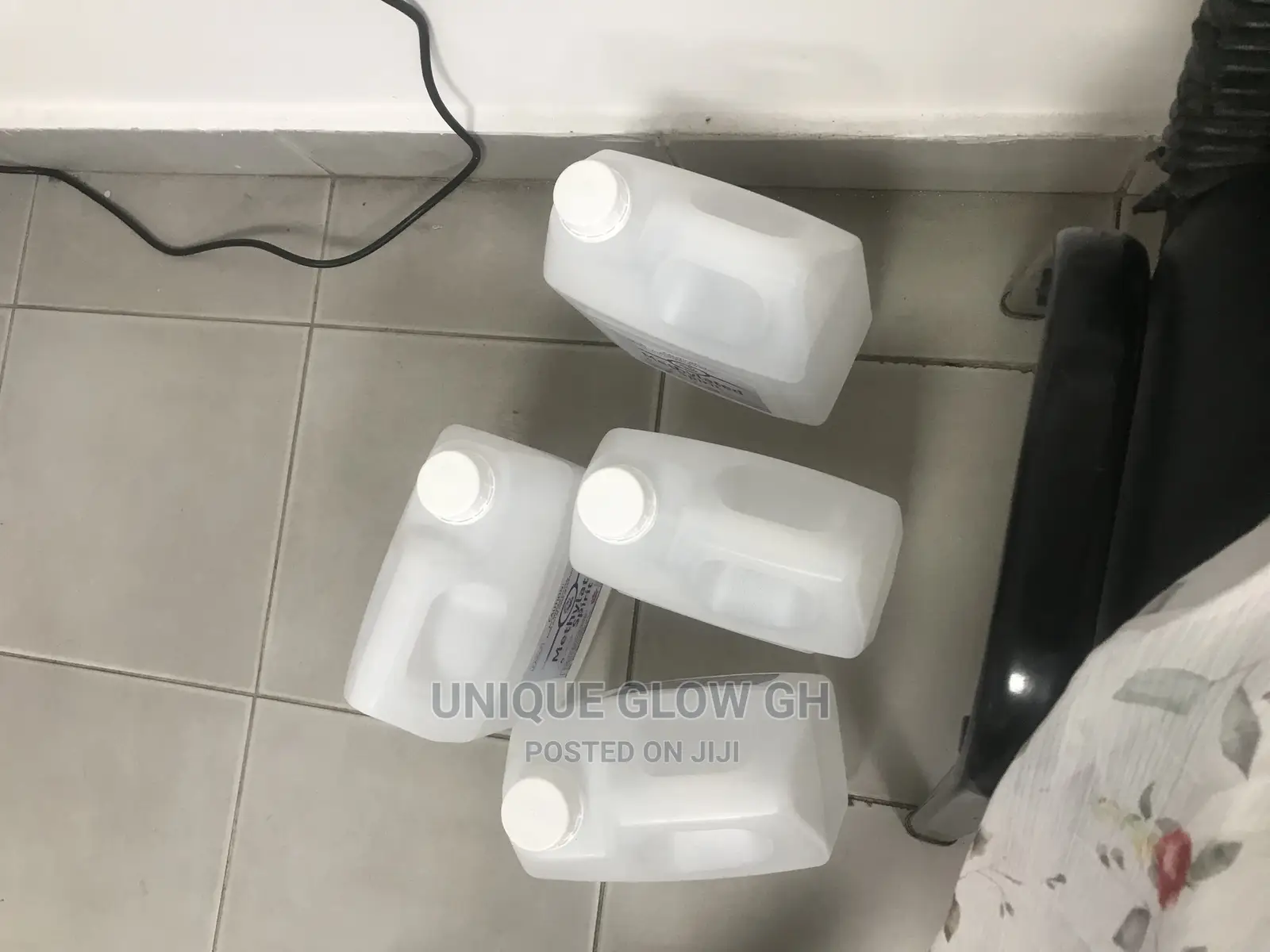 Hand Sanitizer Gel With Alcohol Based Effect