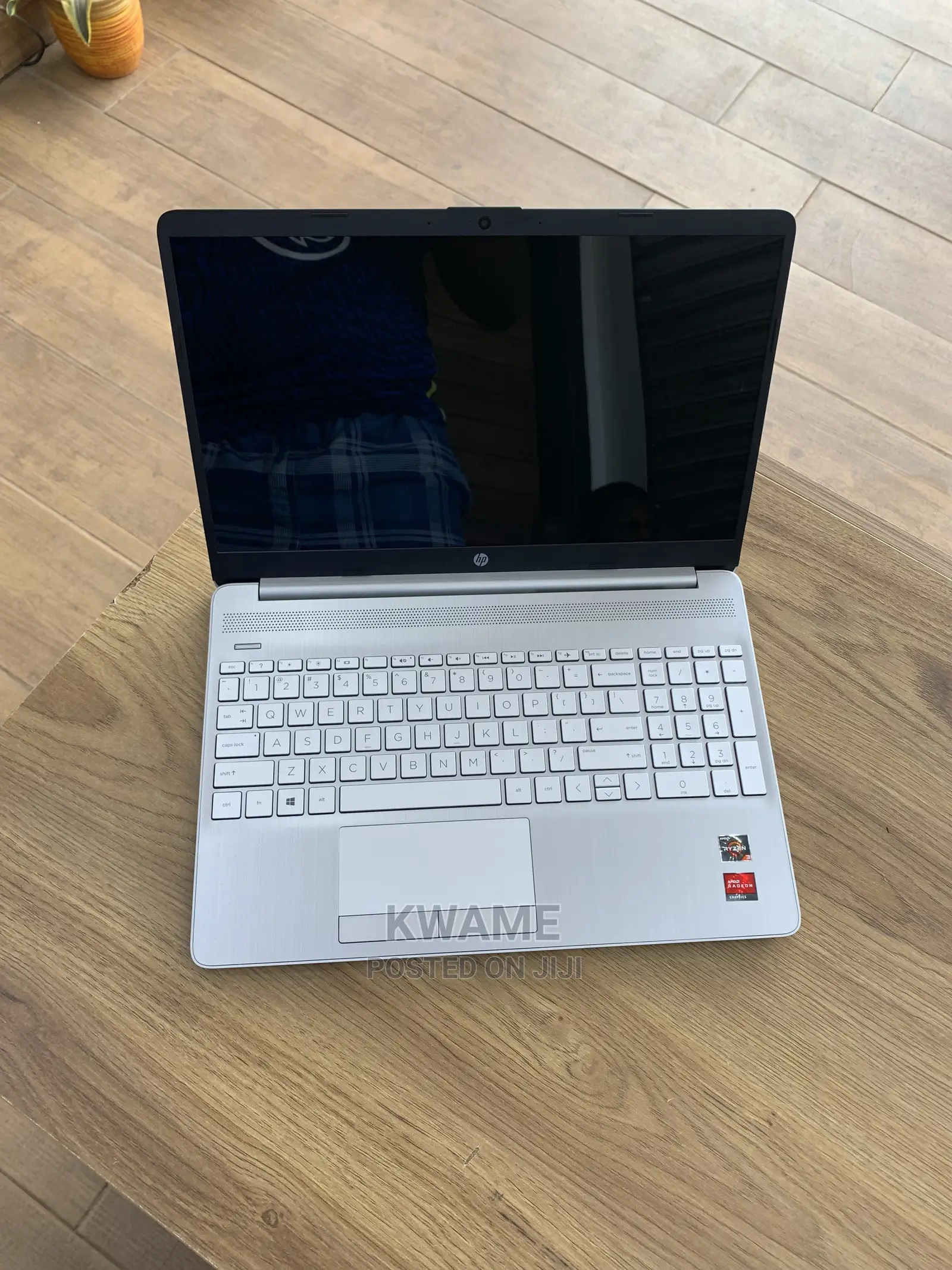 New Laptop HP 15 8GB AMD Ryzen HDD+SSD 1T